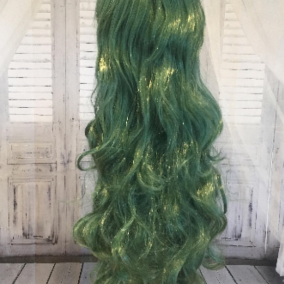 New Moss green goddess cosplay wig wavy heat safe